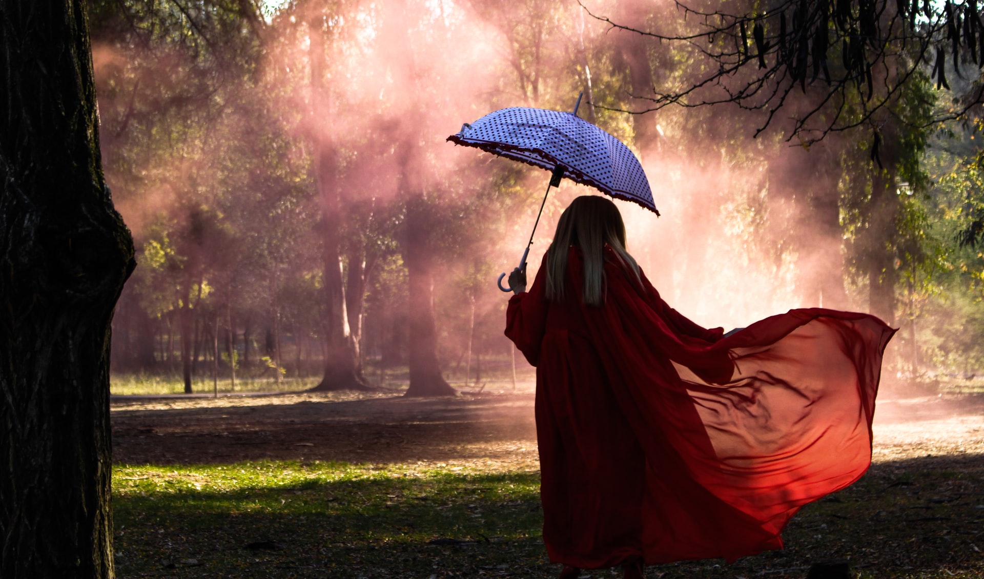 what-do-rain-dreams-mean-sleep-matters